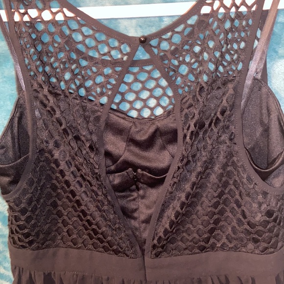 BUNDLE DISCOUNTS!  Large Shop Hopes mesh knit tank tube top peplum black shirt - Picture 3 of 7